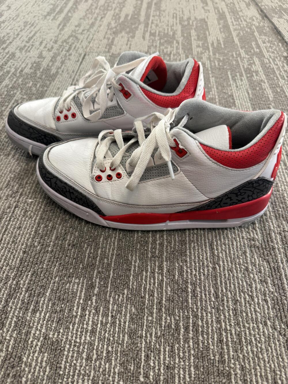 Nike Air Jordan 3 Retro Shoes Mens Size 7.5 White Fire Red Elephant Print OG